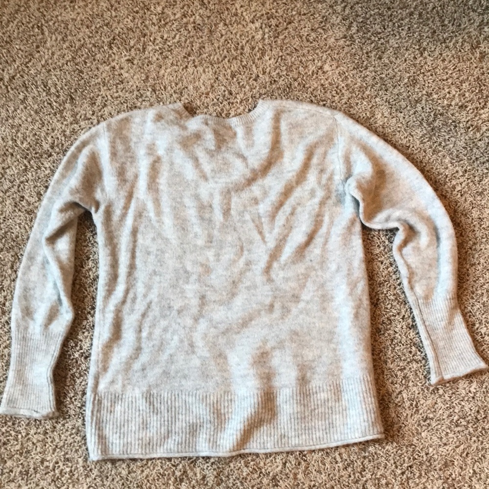 Gray sweater - Picture 3 of 3